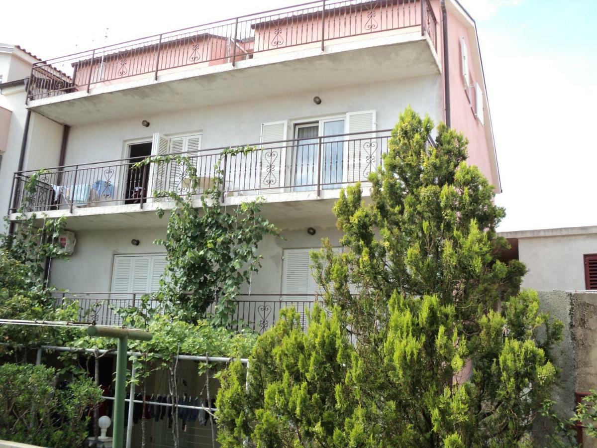 Apartments Tuzlak Povile Luaran gambar